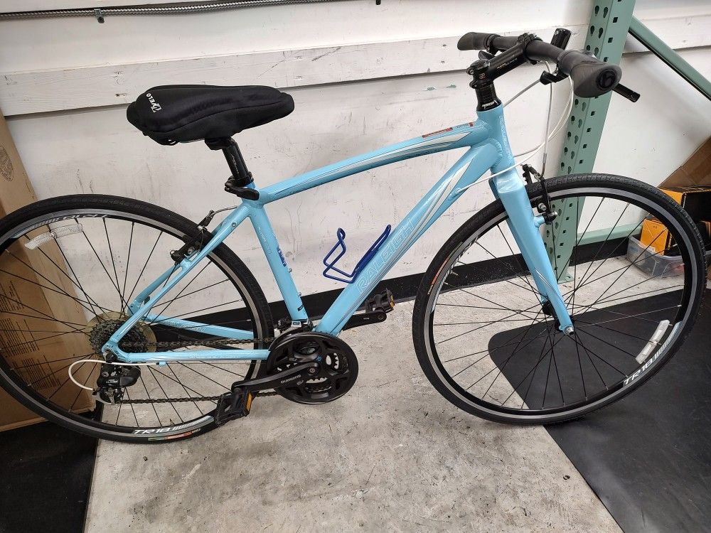 Hybrid Bikes Raleigh Alysa Women's Urban Fitness Bike