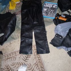 Frontier Leathers Pants size 32 Mens or womens