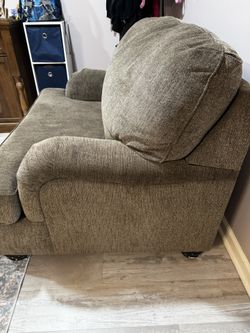 Love Seat 
