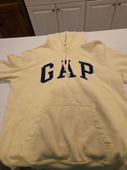 Yellow gap sweater