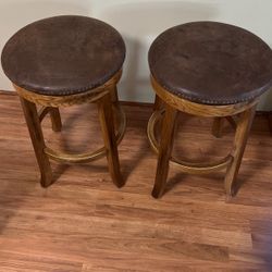 Sedona 24 Inch Swiveling Bar Stool.