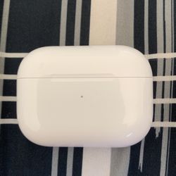 MagSafe Charging Case (USB-C) for AirPods Pro (2nd generation)
