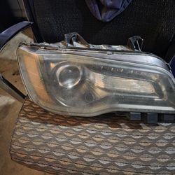 Chrysler 300  Passenger  Headlight