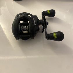 Lewis retractor speed spool bait caster reel