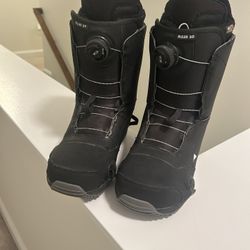 Button Step On boots Size 9.5