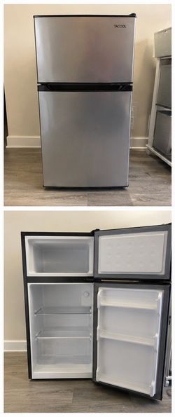 💥 TACOOL 43L Mini Fridge with Freezer – Like New – $70 OBO 💥