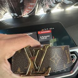 Louie Vuitton Belt