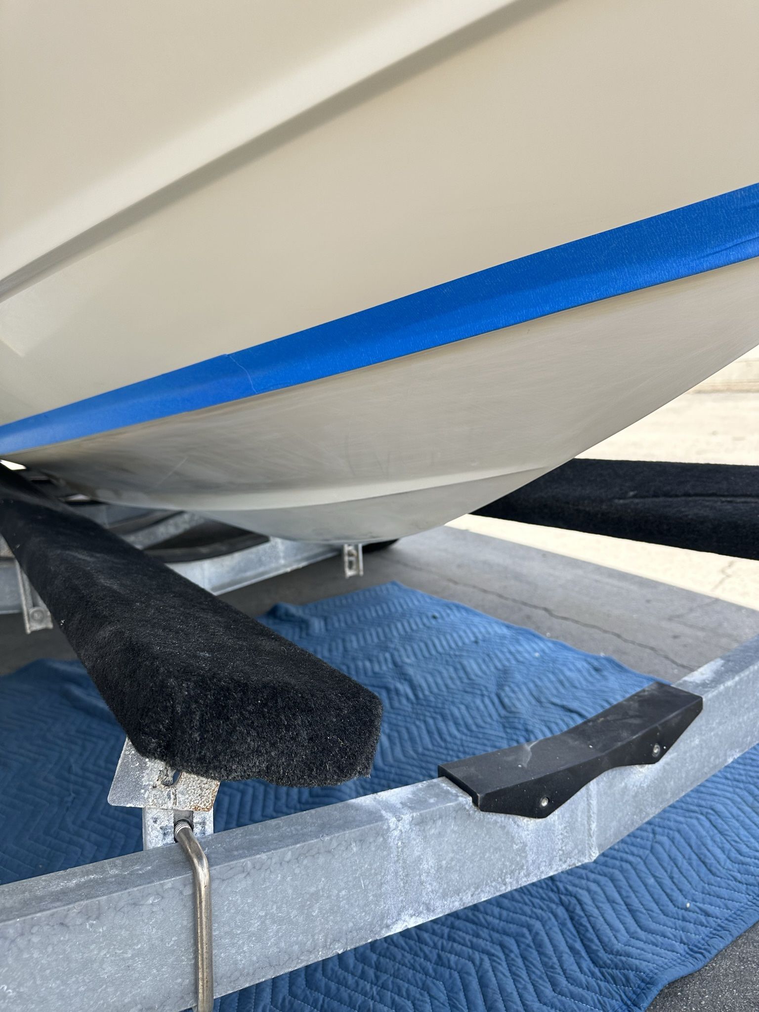 Boat  Fiberglass Refinish 