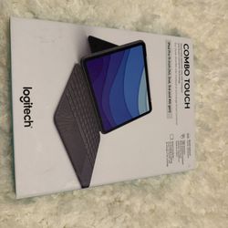 Logitech Combo Touch Keyboard