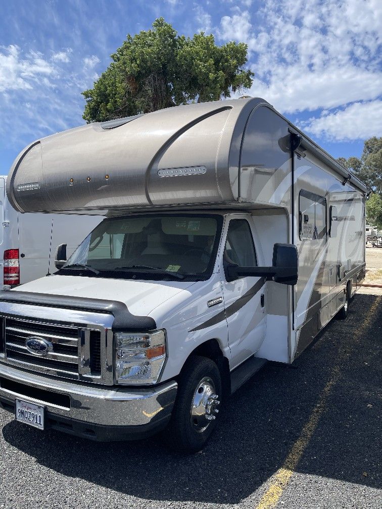 2017 THOR QUANTUM WS31 class C Motorhome