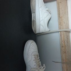 Nike Court Version Low