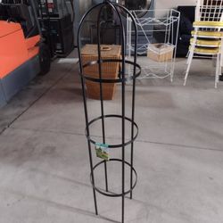 Rose Tower Metal 48"