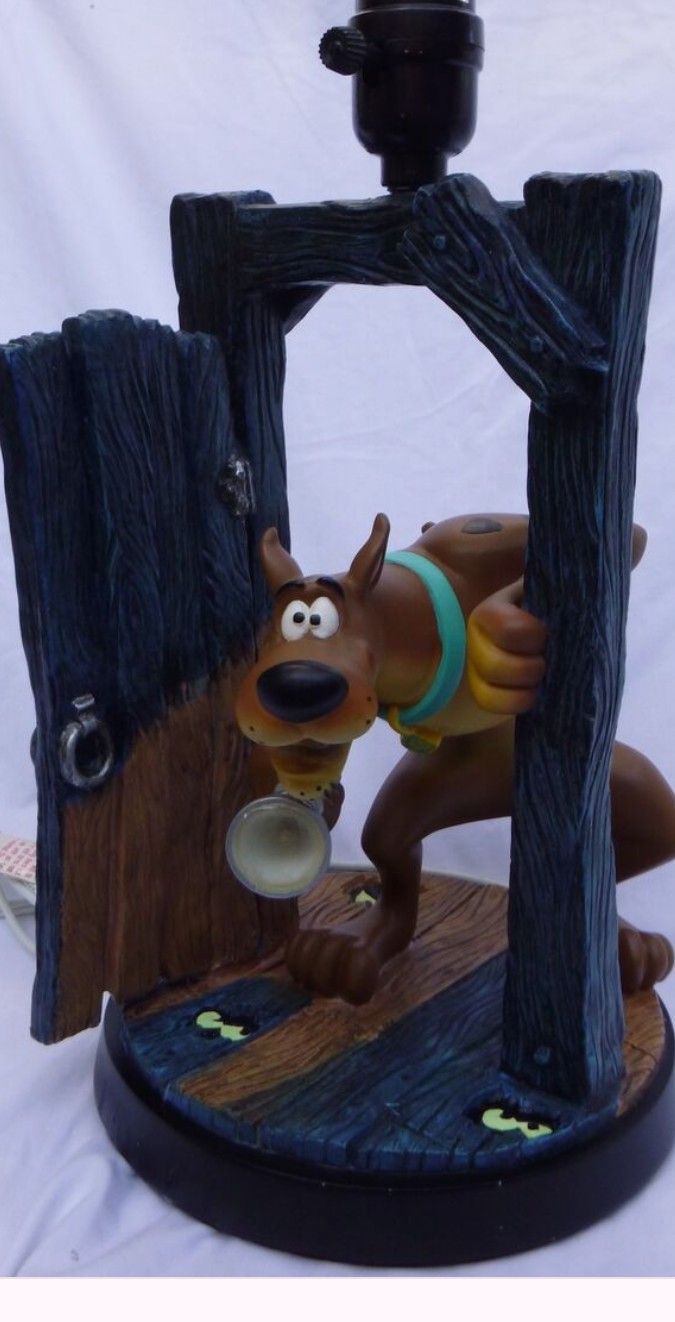 2000 Scooby-Doo Lamp ....Glow In The Dark Eyes,