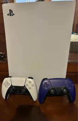 PS5 digital and disc. original 825GB Disc model.