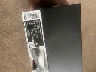 Jordan 4 flight clubs 11.5M