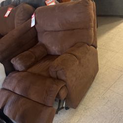 Brand new Brown microfiber rocker recliner $350 hurry only want to sell