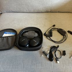 UFlyMike And Bose QC45 Aviation Headset
