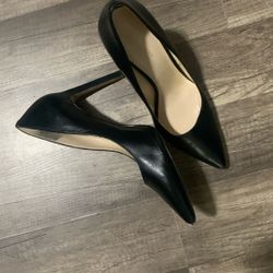 Ladies Size 8M9 W. Black Dress  Heels