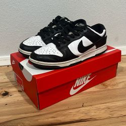 Nike Panda Dunks 