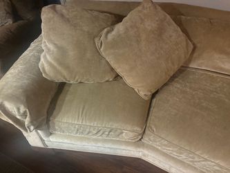 Free sofa beige velour