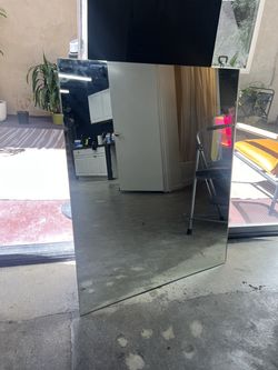 Heavy duty rectangular mirror