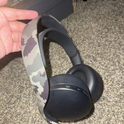 BUNDLE DEAL 🎄 TWO GAMES WITH PS5 HEADSET FOR $85