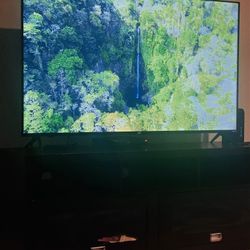 JVC Roku TV ELITE 4K ULTRA HD 58’’