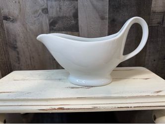White gravy boat - Dash of That