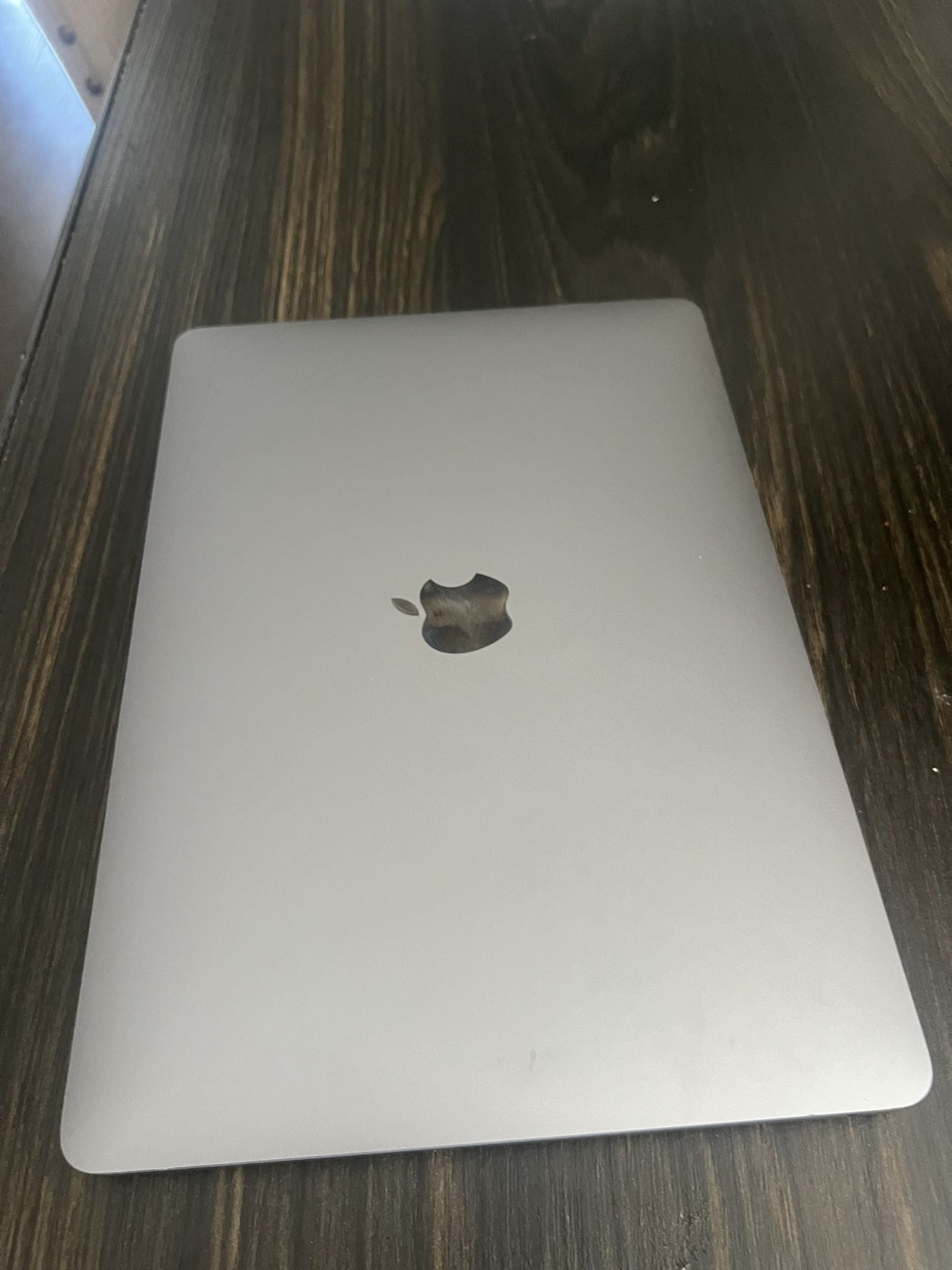 Apple MacBook Pro !!! M1 - 16gb (516gb)