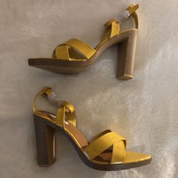 Cape Robbin Heels  Size: 9  Style: Coco  Color: Mustard