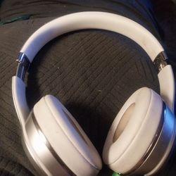 Beats Solo 3 Bluetooth Headphones