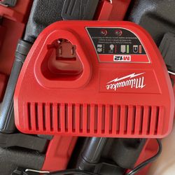Milwaukee Tool M12 Charger