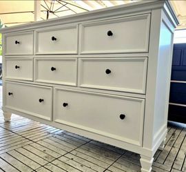 Lovely Dresser