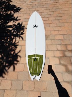 G skate Channel Islands surfboard Shortboard 5’10