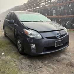 Auto parts 2011 Toyota Prius 