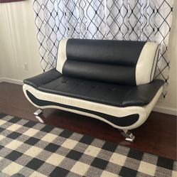 Modern Sofa For Sale! 