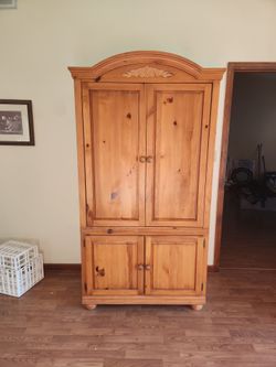 Wooden Armoure