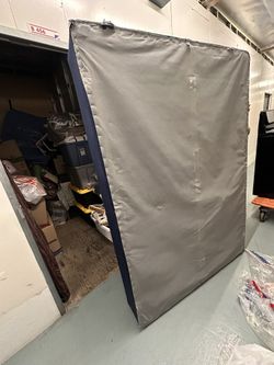 BOX SPRING !!!! SALE ONLY 20 Bucks Or OBO!!!
