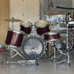 Yamaha Drum Set - Stage Custom