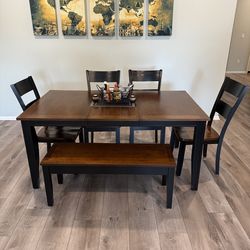 Dining table set