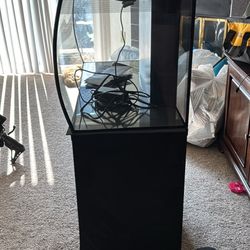 Fluval 32 Gallon Fish tank With Stand 