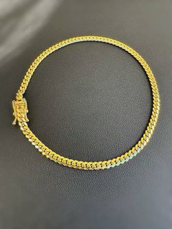 10k solid Yellow Gold brand New Cuban link 8.5” bracelet 7.6 grams 3.5mm