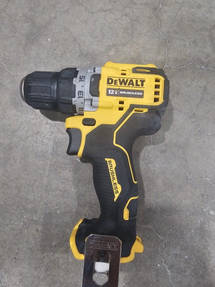 Dewalt 12V Cordless Drill Driver (DCD701)