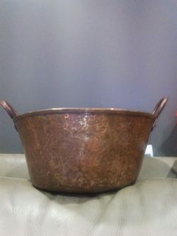 Vintage Mexican solid copper pot