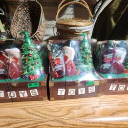 New Christmas bath soap sets $6 ea