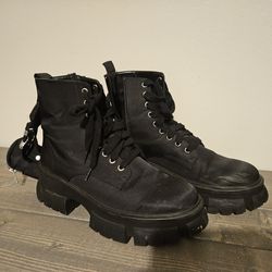 Steve Madden Tanker P  women black boots. 9.5