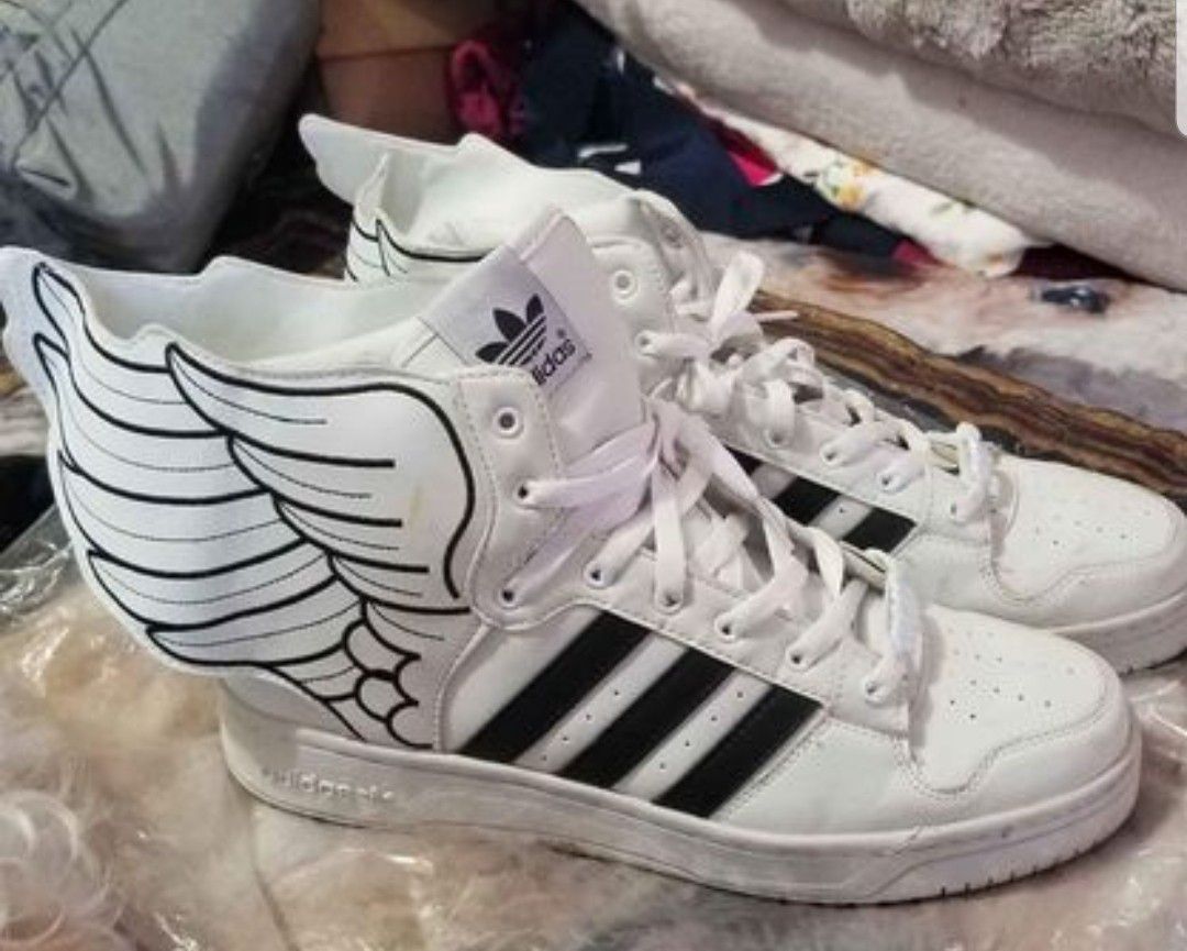 Jeremy Scott X Adidas Wings – White – Black Size. for in Brooklyn, NY - OfferUp