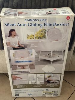 SIMMONS KIDS SILENT AUTO GLIDING ELITE BASSINET