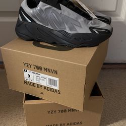 adidas gazelle silver green womens YEEZY Yeezy 700 MNVN 