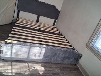 Quien size bed